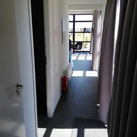 Enkhuizer Sonnenblume Vierte Reihe Mit Zaun Haus Nr 234 Feriehus *